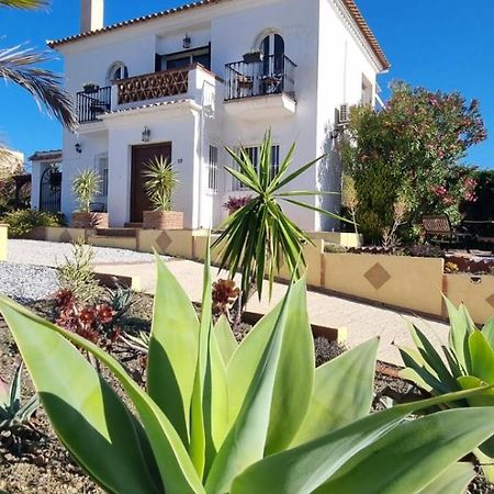 La Vista Vinuela Panzió Kültér fotó