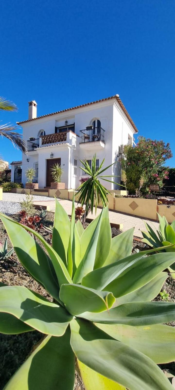 La Vista Vinuela Panzió Kültér fotó